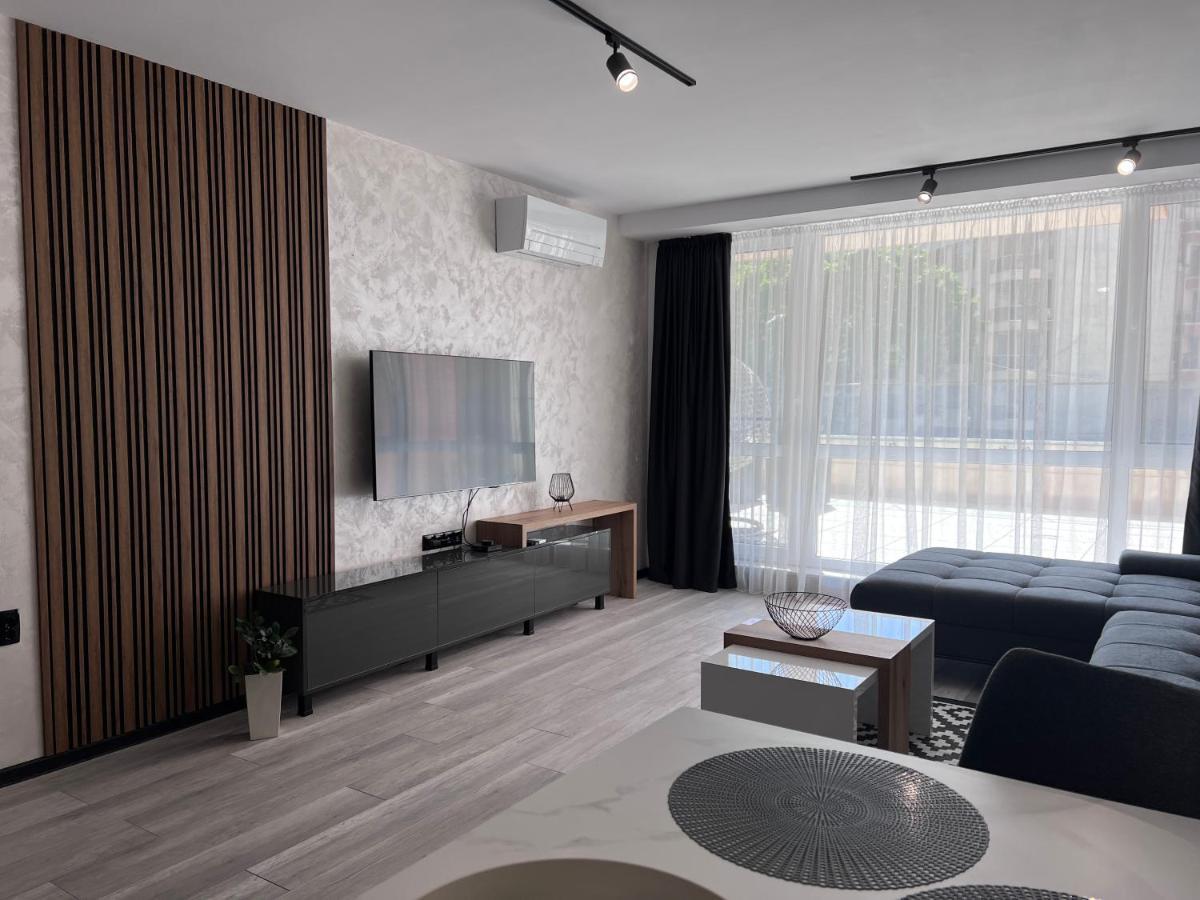 A-Brilliant, New! Spacious & Modern Apartment In Varna Whit Garage Exterior foto